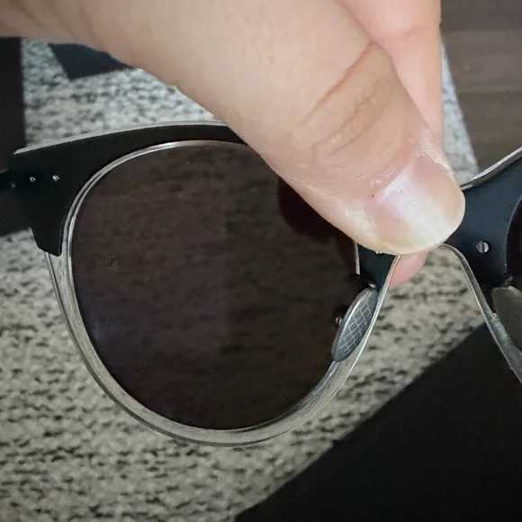 Bottega Veneta Gray Sunglasses - Picture 14 of 16